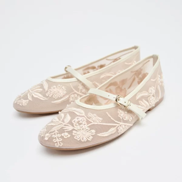 Pre-order: Robin Mary Jane